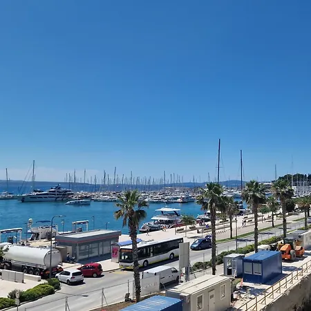 Appartamento Marinaview Center *